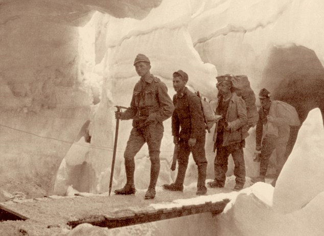 Italian front, First World War, inside the glacier of Marmolada
