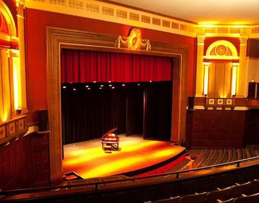 Wilshire-Ebell_LA_stage